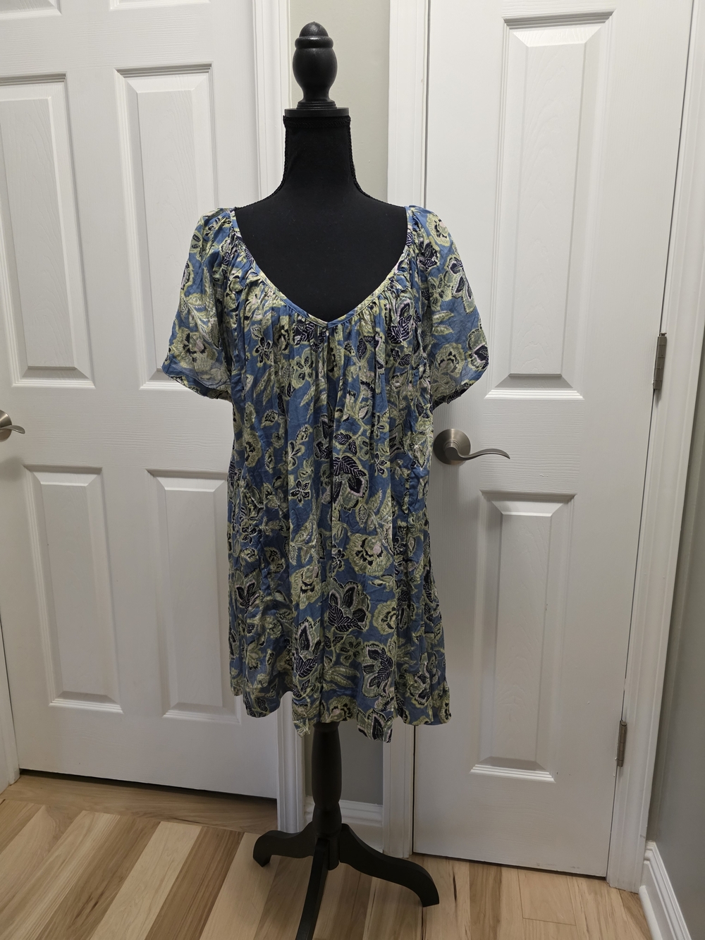 Free People Blue and Green Floral Scoop Neck Tunic Dress